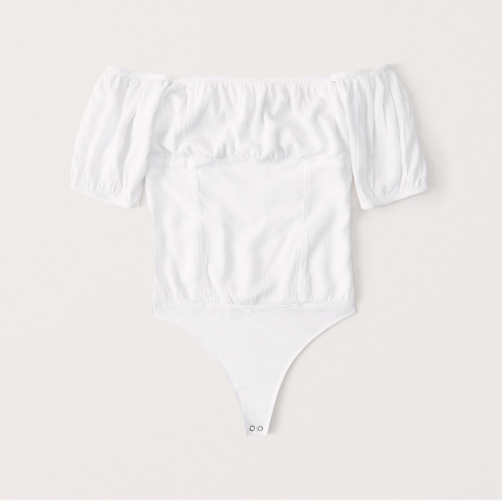 Abercrombie & Fitch White Elastic Off-Shoulder Bodysuit